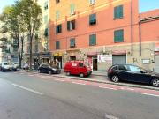 Locale in vendita di 220 m² in Via Teresio Mario...