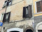 Locale in vendita di 220 m² in Via Urbana