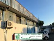 Locale in vendita di 227 m² in Via Bitonto