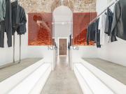 Locale in vendita di 228 m² in Via Jacopo dal Verme, 1