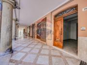 Locale in vendita di 230 m²