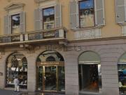 Locale in vendita di 230 m² in Via Alessandro Manzoni