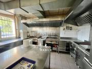 Locale in vendita di 235 m² in Via Sant&apos Andrea