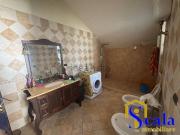 Locale in vendita di 237 m²