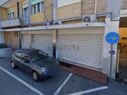 Locale in vendita di 239 m² in Via Montello