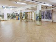 Locale in vendita di 240 m²