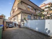 Locale in vendita di 240 m² in Via del Casale Lumbroso, 56