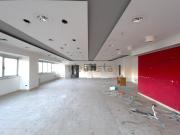 Locale in vendita di 241 m²