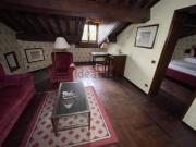 Locale in vendita di 2426 m² in Via Quar