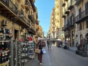 Locale in vendita di 245 m² in Salita Castellana