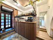 Locale in vendita di 245 m² in Via Atigliana