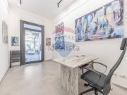 Locale in vendita di 24 m² in Via Chiana, 46