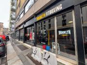 Locale in vendita di 250 m² in Via Ausonio, 26