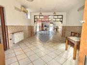 Locale in vendita di 250 m² in Via Solfatara