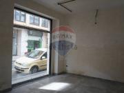 Locale in vendita di 25 m² in Piazza Giovanni Bovio, 2
