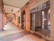 Locale in vendita di 25 m² in Via San Vitale, 52