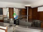 Locale in vendita di 260 m²