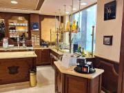 Locale in vendita di 267 m² in Via Mario Gordini, 48121