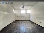 Locale in vendita di 278 m² in Via Don Carlo de Cardona, 18