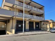 Locale in vendita di 294 m² in Via Etna, 105