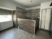 Locale in vendita di 29 m² in Via Università, 56