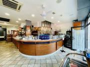 Locale in vendita di 300 m²