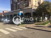 Locale in vendita di 300 m² in Via Roma
