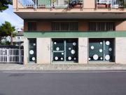 Locale in vendita di 302 m² in Via dei Peligni