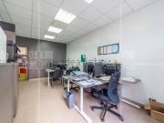 Locale in vendita di 30 m² in Via Peralba, 18