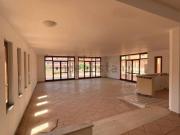 Locale in vendita di 313 m² in Via Portò Brandinchi