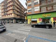 Locale in vendita di 315 m² in Via Camillo Corradini, 55