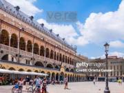 Locale in vendita di 320 m²