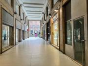 Locale in vendita di 32 m² in Piazza Cavalli
