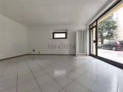 Locale in vendita di 33 m² in Via Gino Pancheri, 4