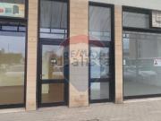 Locale in vendita di 342 m² in Via Musone