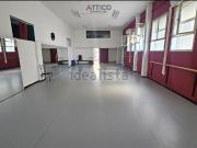 Locale in vendita di 350 m² in Via Buccari, 15