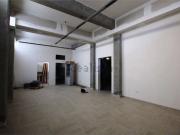 Locale in vendita di 350 m² in Via Vampolieri, 45