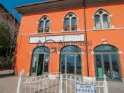 Locale in vendita di 360 m² in Via G. Marconi, 85