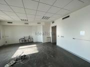 Locale in vendita di 369 m² in Corso ITALIA, 64