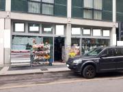 Locale in vendita di 386 m² in Via Antonio Salandra