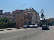 Locale in vendita di 400 m² in Viale Umberto Zanotti...