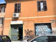 Locale in vendita di 40 m² in Via Cardinal Passionei