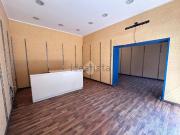 Locale in vendita di 40 m² in Via Cassano, 27