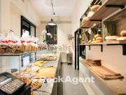 Locale in vendita di 41 m² in Via di Donna Olimpia