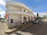 Locale in vendita di 427 m² in Via Stazione, 54