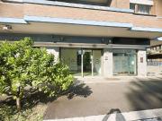 Locale in vendita di 42 m² in Via Isole del Capo Verde