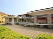 Locale in vendita di 440 m² in Via Milano, 66