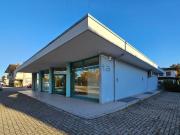 Locale in vendita di 440 m² in Via Sclavons, 84