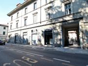 Locale in vendita di 44 m² in Via Lecco, 7