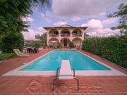 Locale in vendita di 450 m²